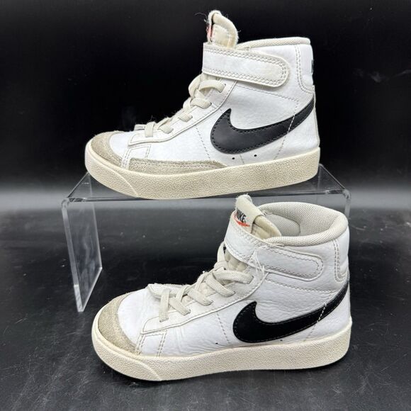 Nike Blazer Mid 77 White Black Sneakers DA4087-100 Kid’s Size 11C - Picture 2 of 6